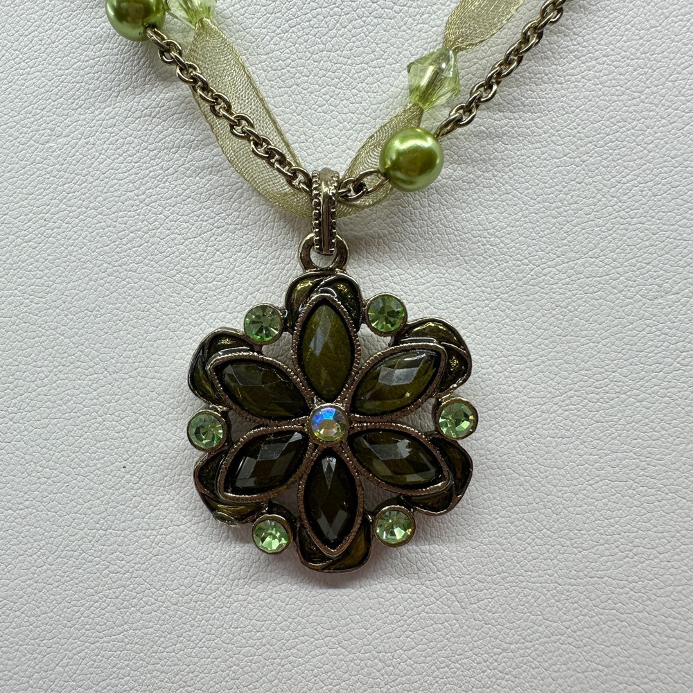 Green Floral Pendant Necklace Ribbon Chain Rhinestone Pearl Cottagecore Vintage